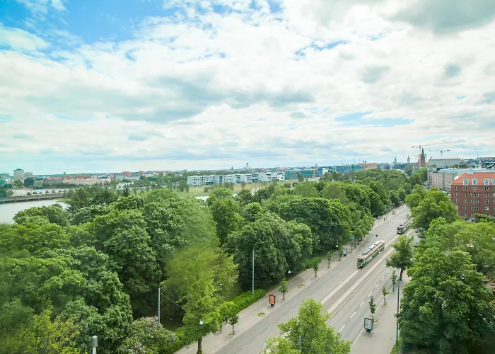 Helsinki hotels near Old Church Park